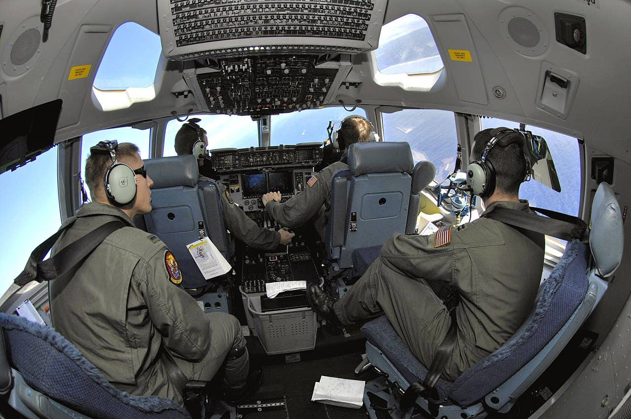 A view from inside the cockpit of a C-17A. <em>USAF</em>