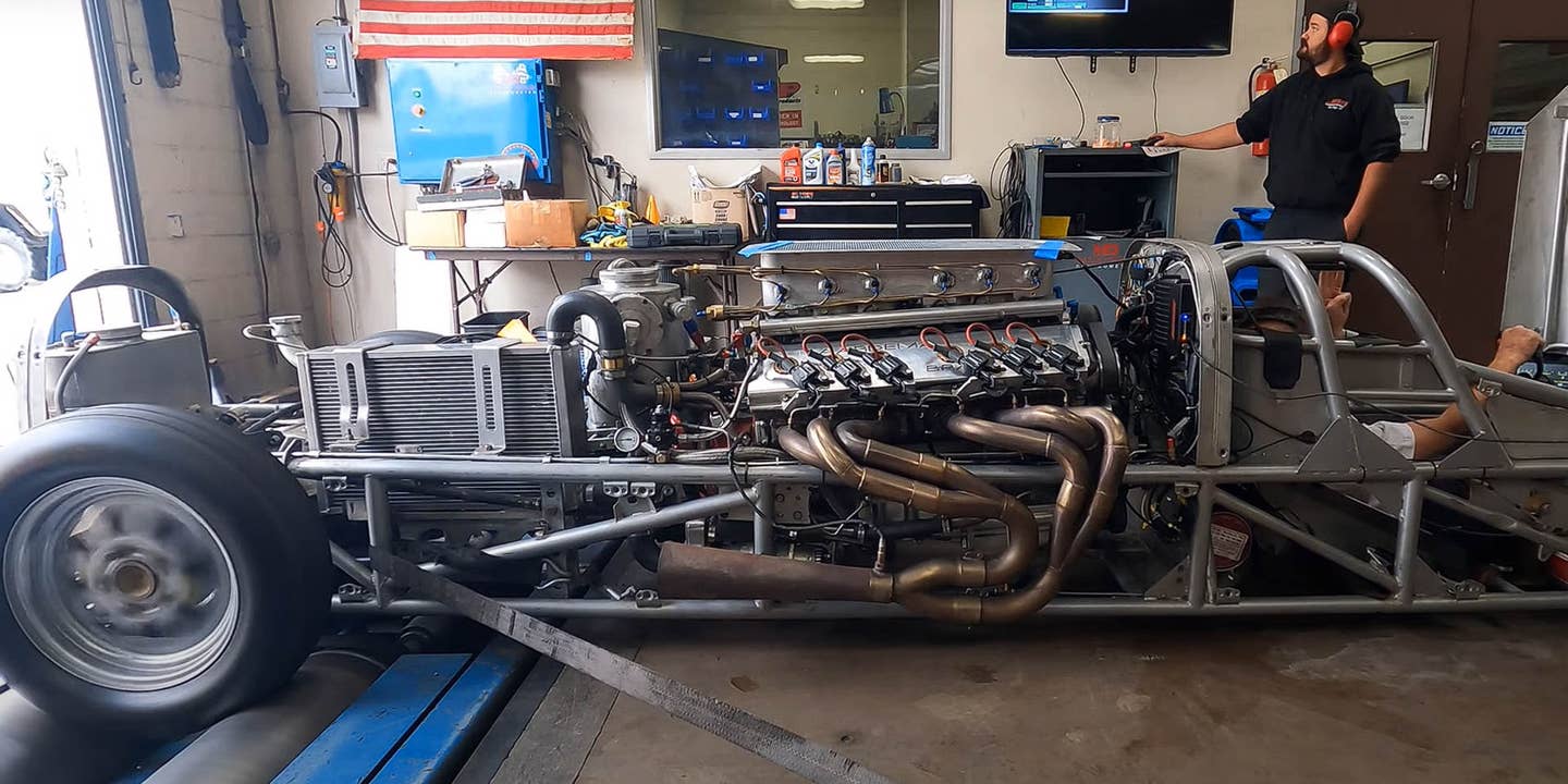Land Speed Car With Homemade V12 Sounds Silly on the Dyno
