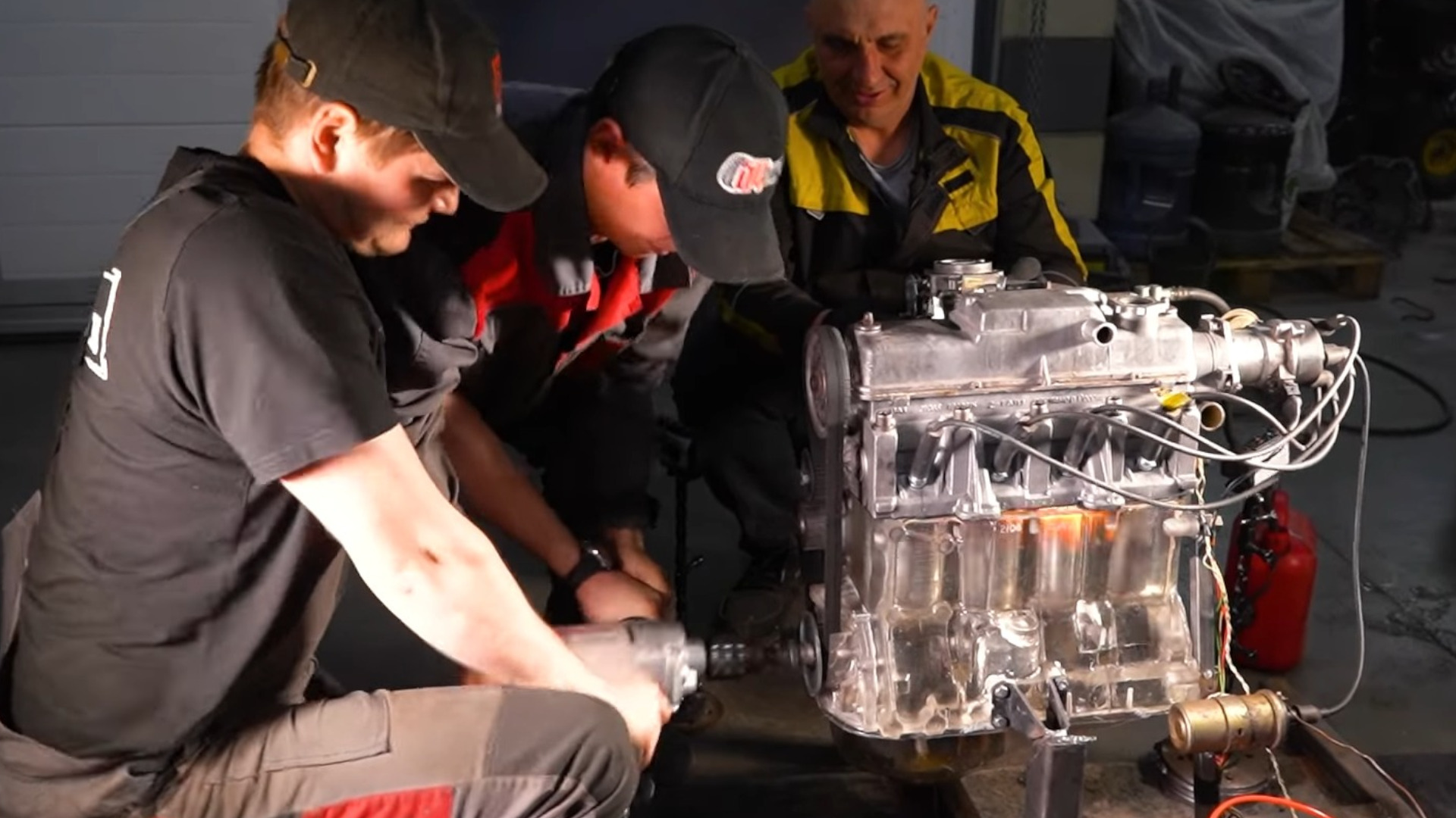 Transparent Engine Block Made of Resin Actually Runs, But Just for a Second