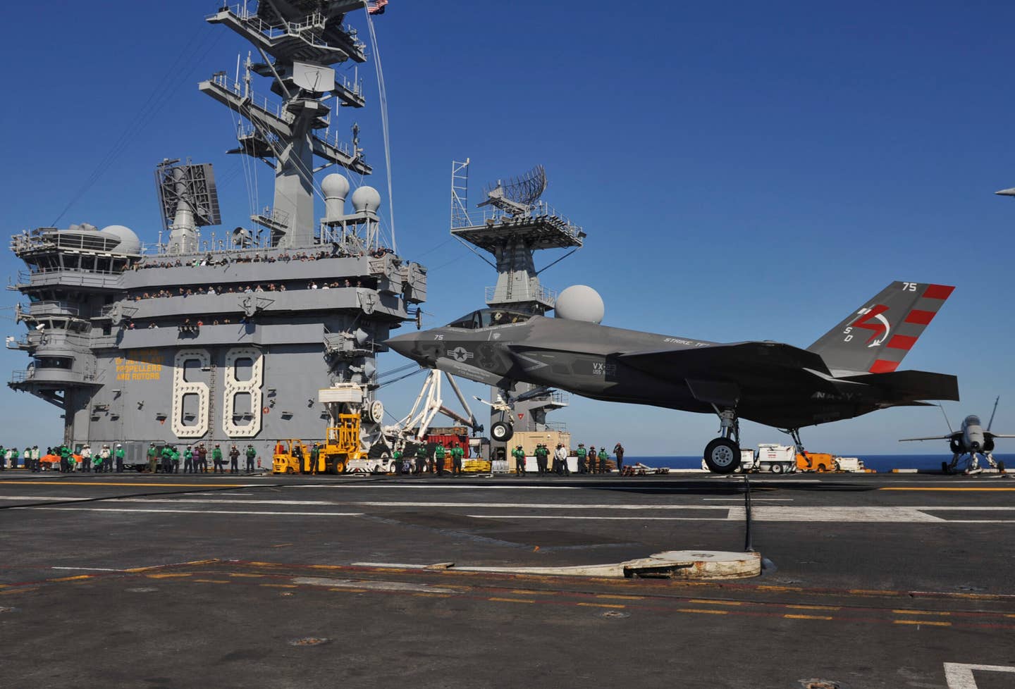 An F-35C Lightning II carrier variant Joint Strike Fighter conducts its first arrested landing aboard the aircraft carrier USS Nimitz (CVN 68). An angled flight deck is a staple of modern CATOBAR carriers and enables high sortie rates and key redundancy. (U.S. Navy photo by Mass Communication Specialist 3rd Class Kelly M. Agee/Released)