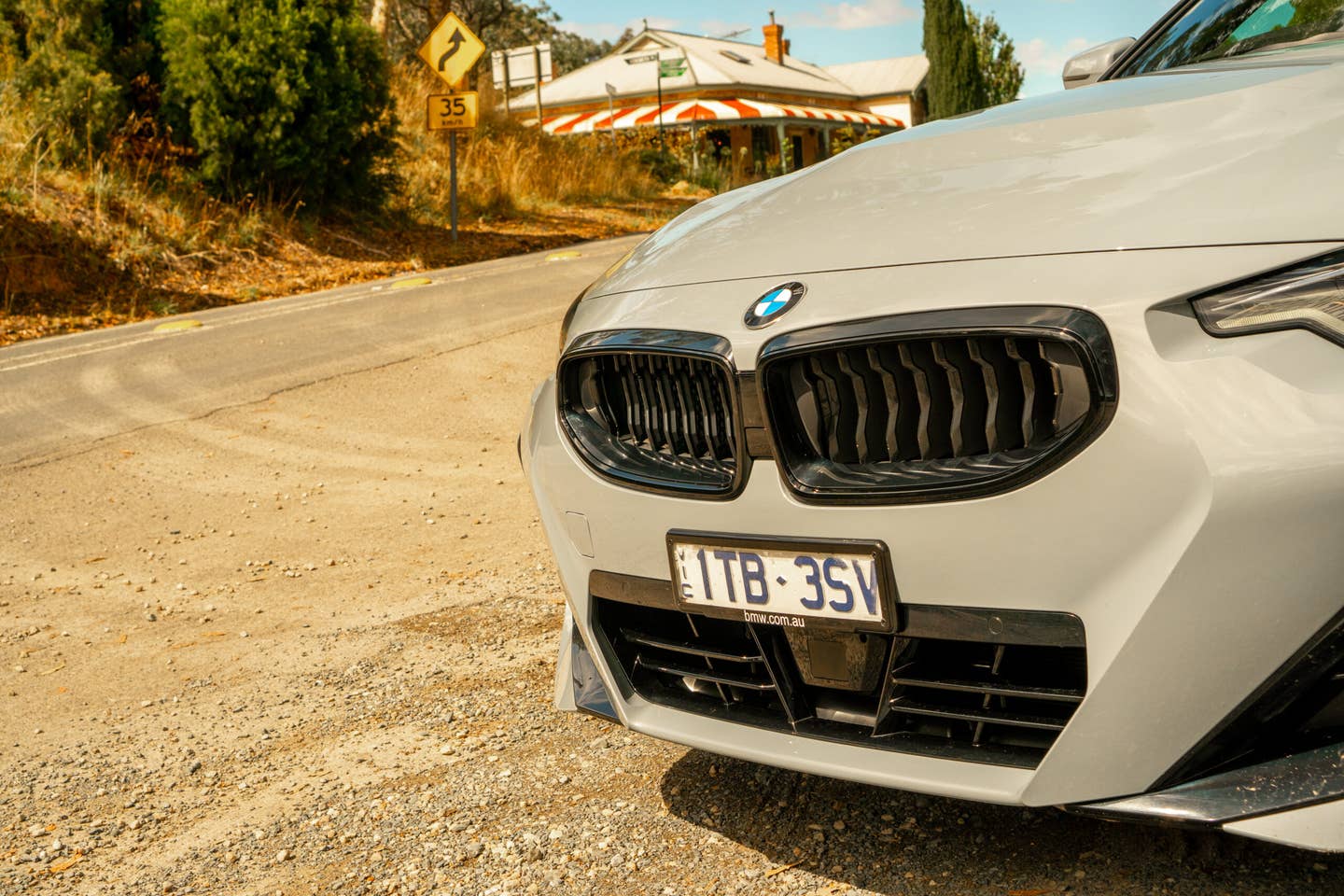 BMW 2 Series photo