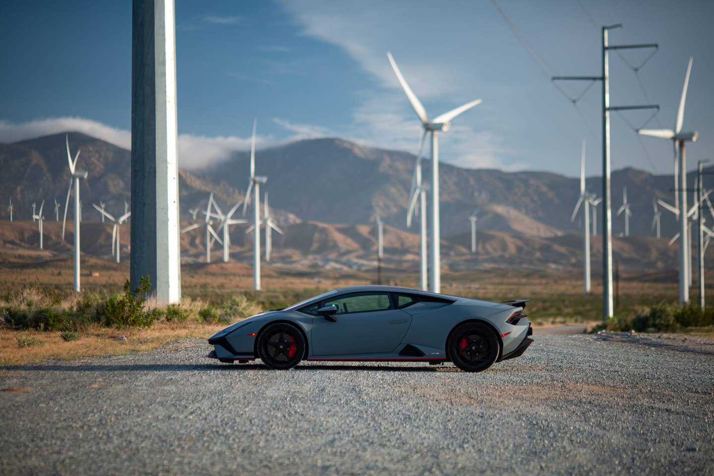 Lamborghini Reviews photo