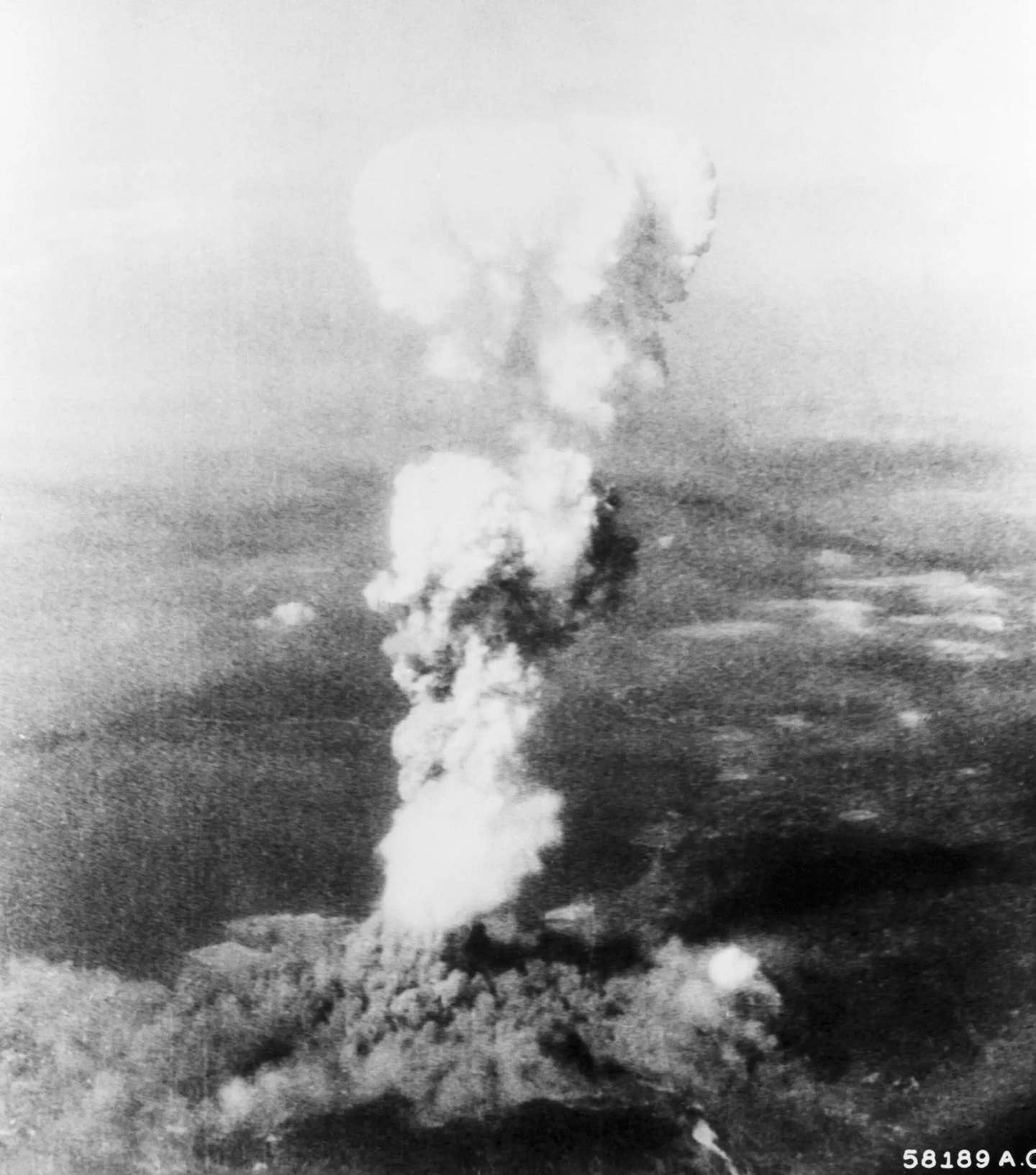 Mushroom cloud pictured following the Hiroshima bombing, August 6, 1945.&nbsp;<em>Bettmann via Getty Images</em>