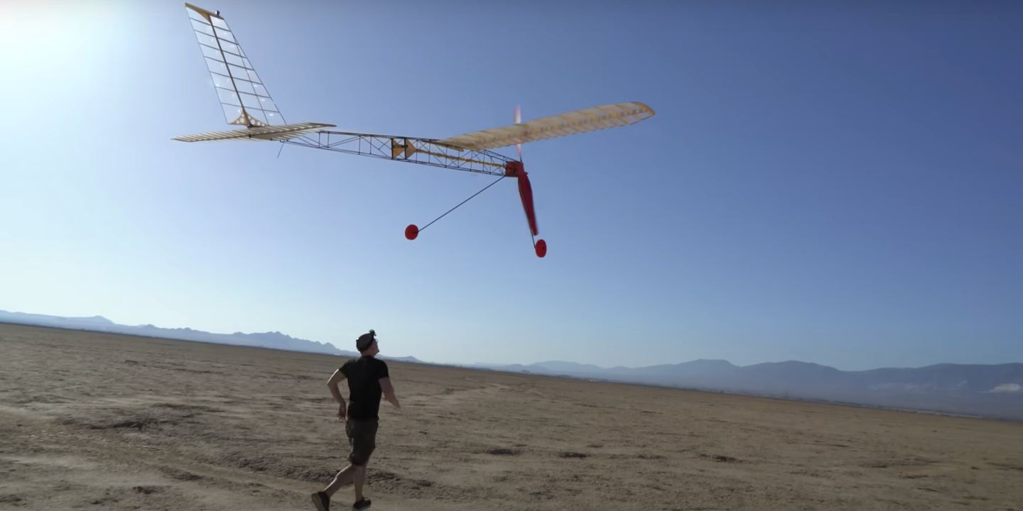 Watch the World’s Largest Rubber Band-Powered Plane Take Flight