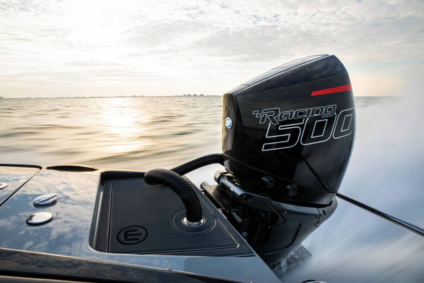 Mercury Racing&#8217;s Supercharged V8 Outboard Motor Makes 500 HP and Whines Like Crazy