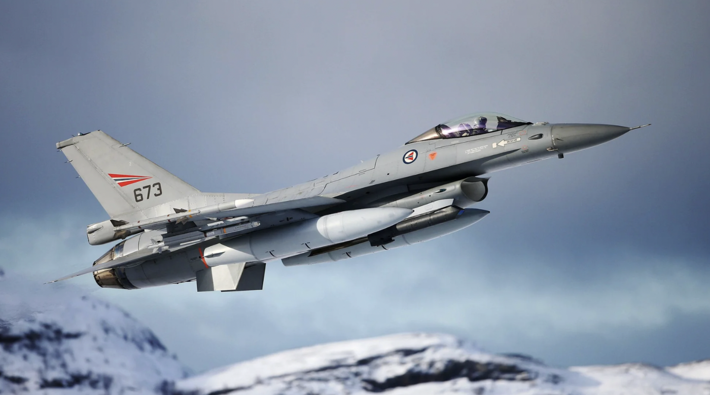 A Royal Norwegian Air Force F-16. Thirty-two of the former Norwegian Vipers are headed to the Romanian Air Force.&nbsp;<em>Luftforsvaret</em>