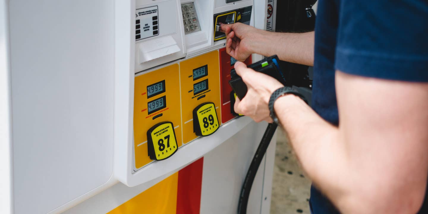 Oregon Finally Legalizes Pumping Your Own Gas After 72 Years