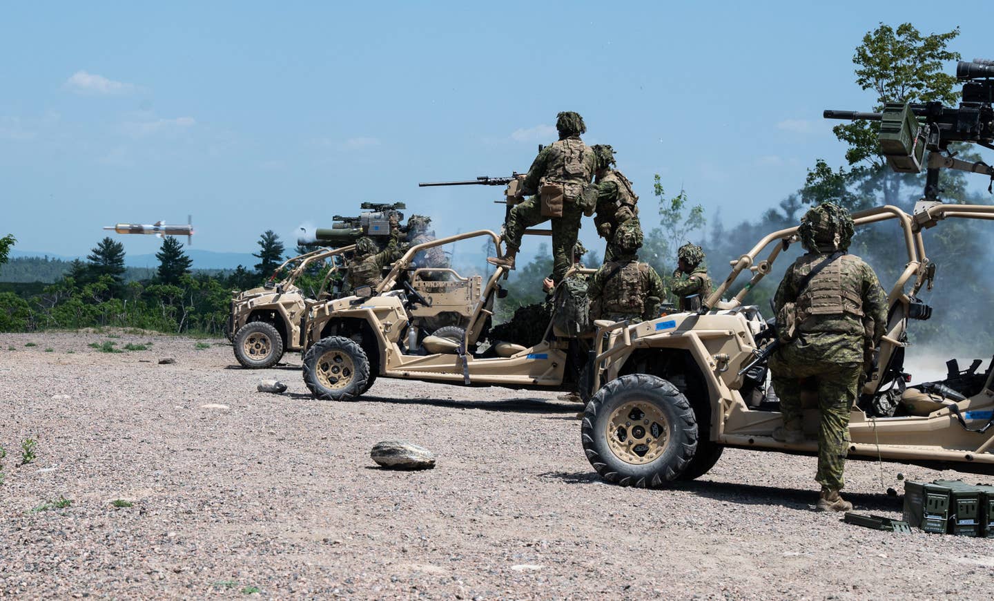 Canadian soldiers fire a TOW missile from an MRZR all-terrain vehicle during Exercise Lethal Weapon. <em>Canadian Armed Forces</em>