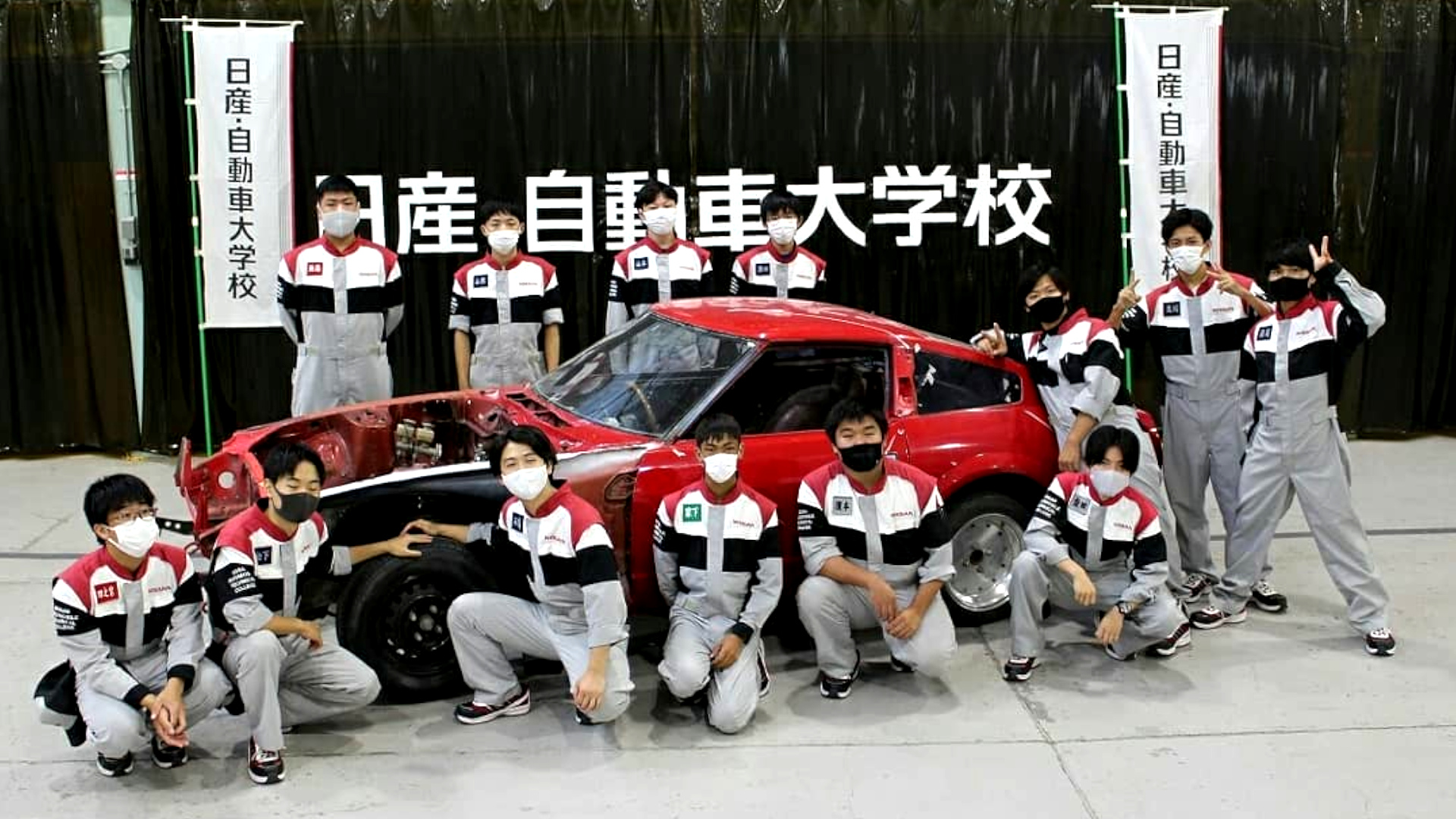 Flooded Nissan Fairlady Z Is Being Restored by Japanese College Students
