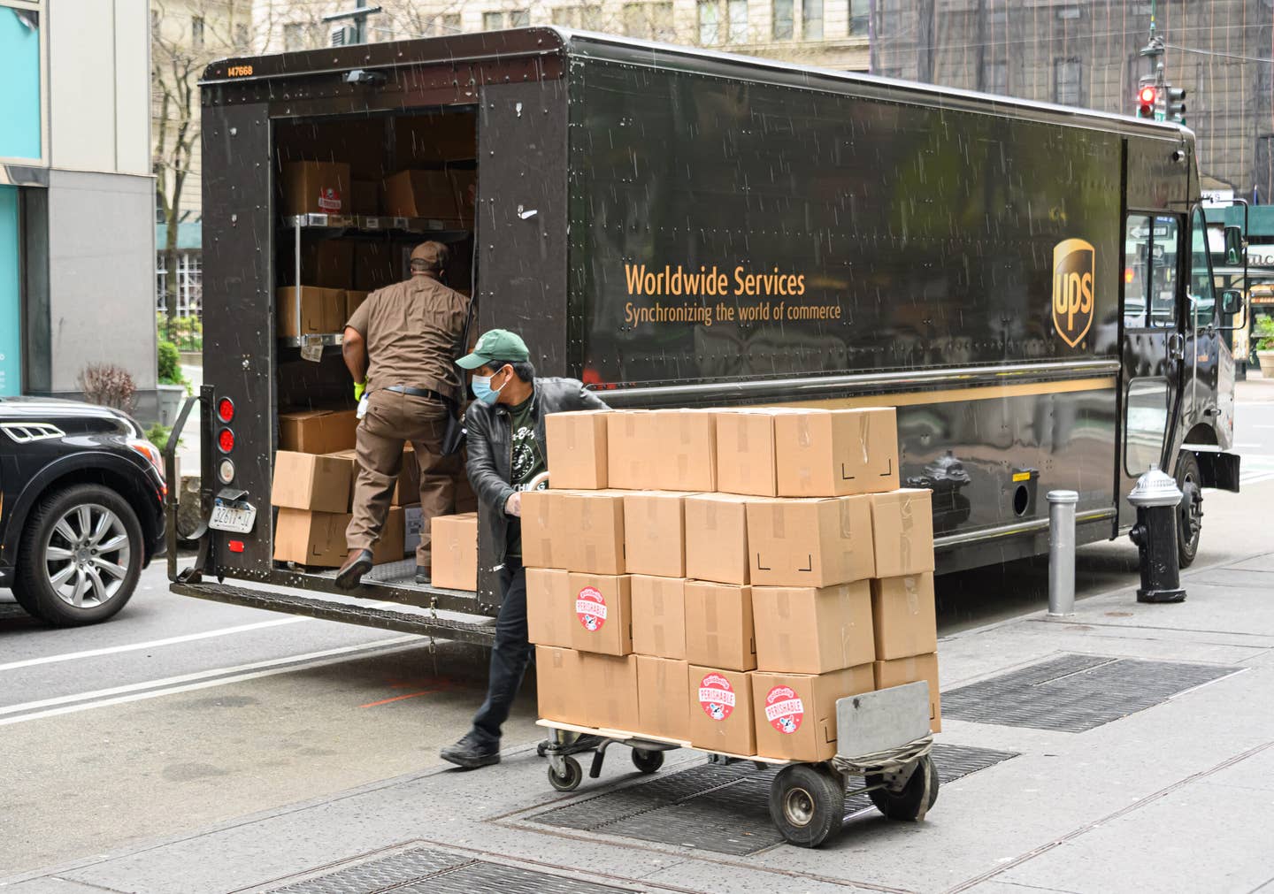 New UPS Trucks Will Get Air Conditioning After Years of Driver Demands
