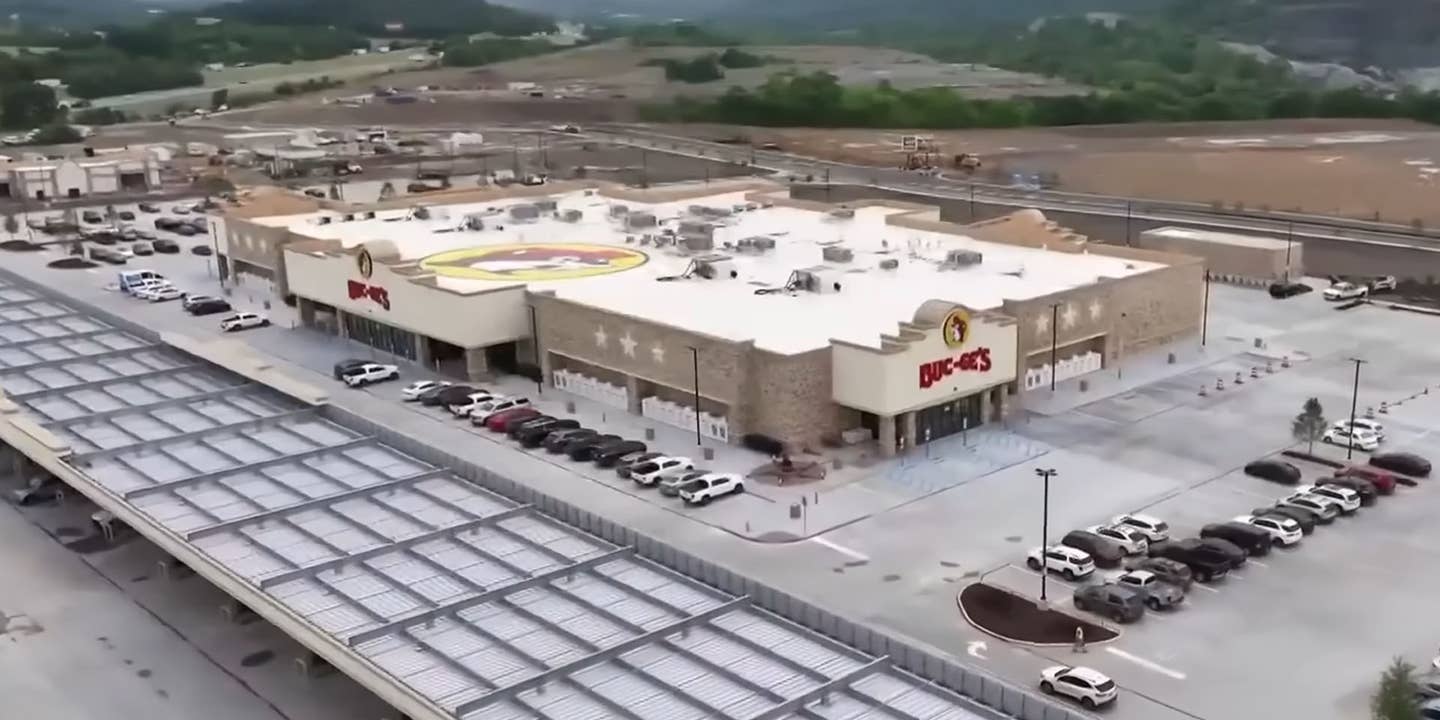 World’s Largest Gas Station Is a New Buc-ee’s With 120 Pumps