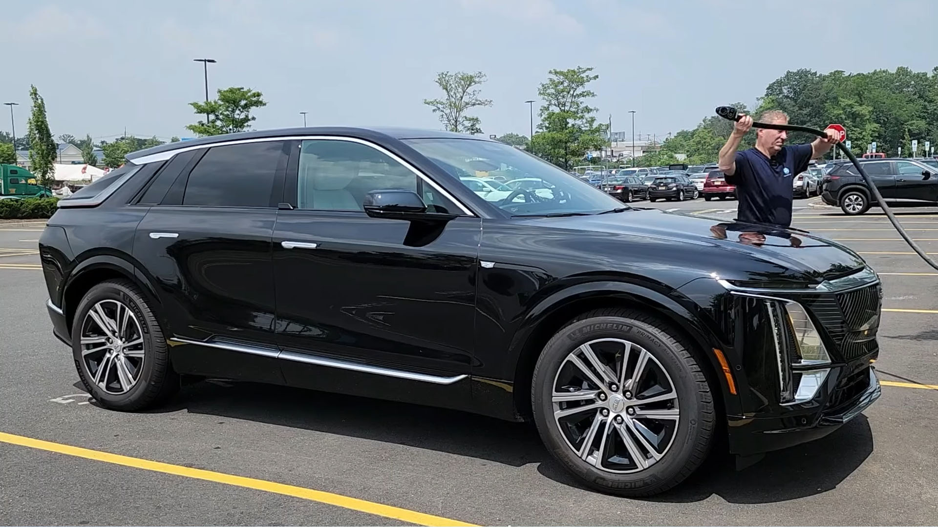 Cadillac Lyriq Beats EPA Combined Range Estimate By Nearly 20 Miles On 
