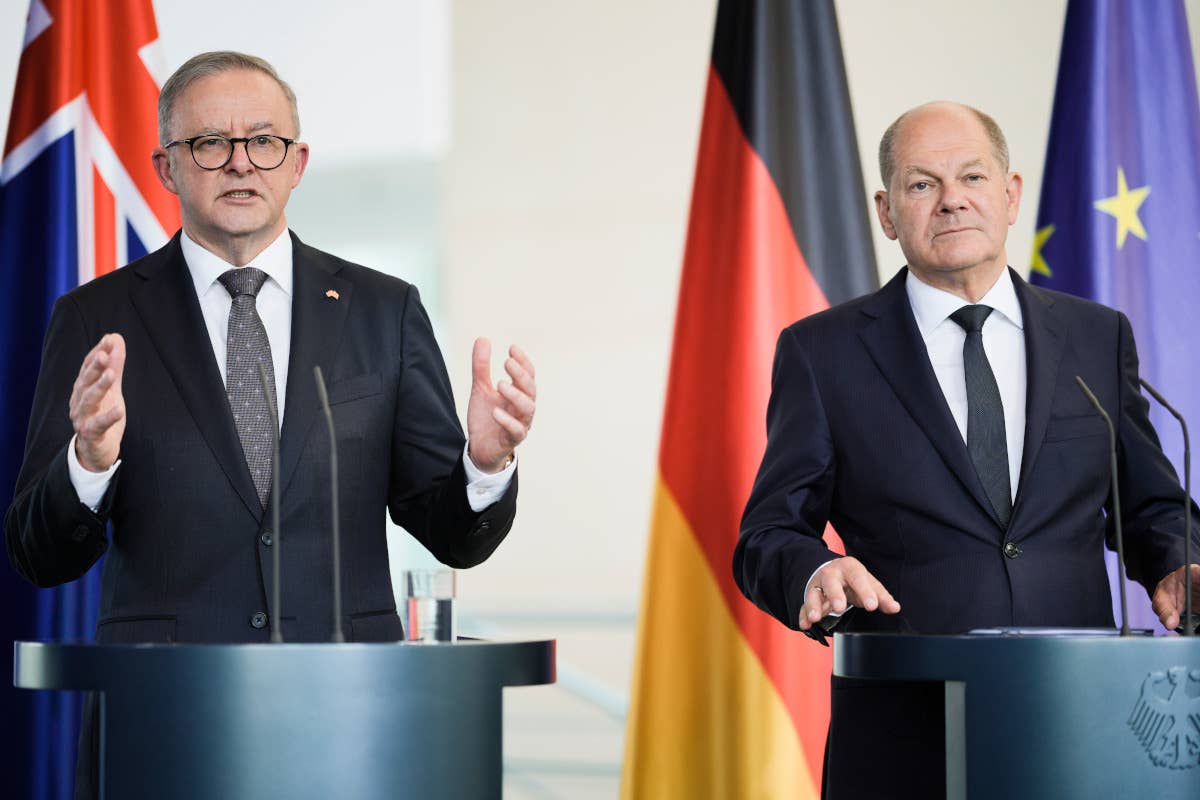 Australian Prime Minister Anthony Albanese, at left, and German Chancellor Olaf Scholz, at right, speak to the press on July 10, 2023. <em>AP Photo/Markus Schreiber</em>