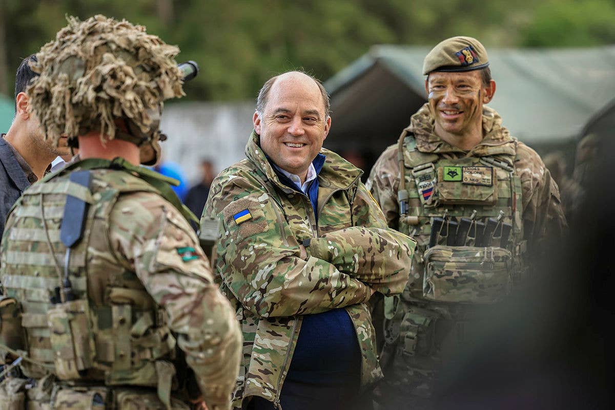 The U.K. Defence Secretary Ben Wallace visits Exercise Wessex Storm on Salisbury Plain to explore Field Army reform through experimentation and lessons learned in Ukraine, earlier this year. <em>Crown Copyright</em><br>