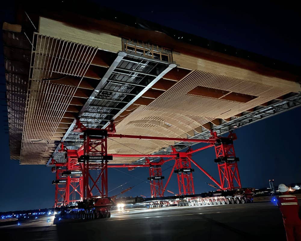 Here’s How You Move an Airport&#8217;s Roof High Above the Ground