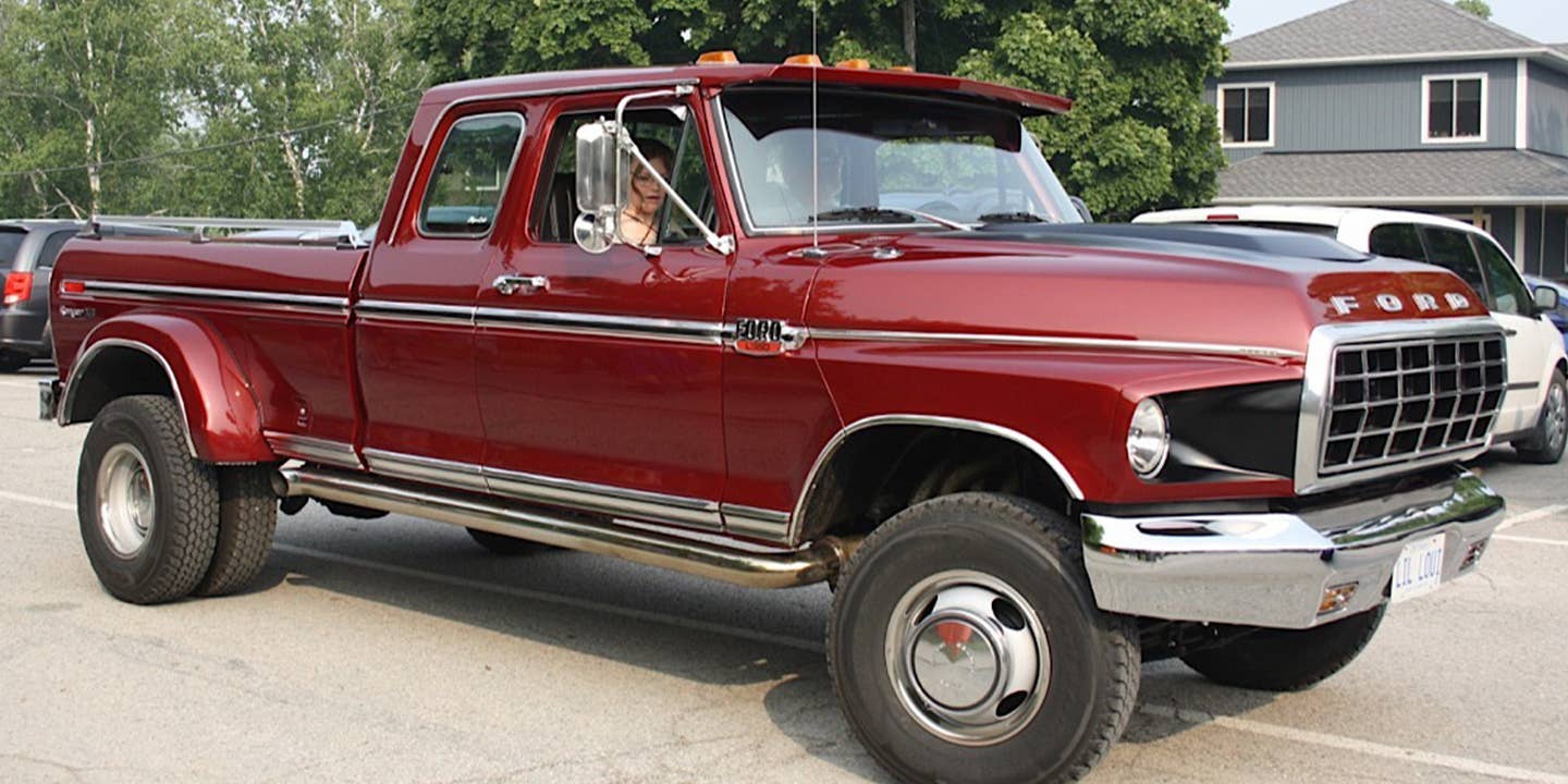 1975 Ford Dually Has a Semi-Truck Face That Took Years to Build By Hand