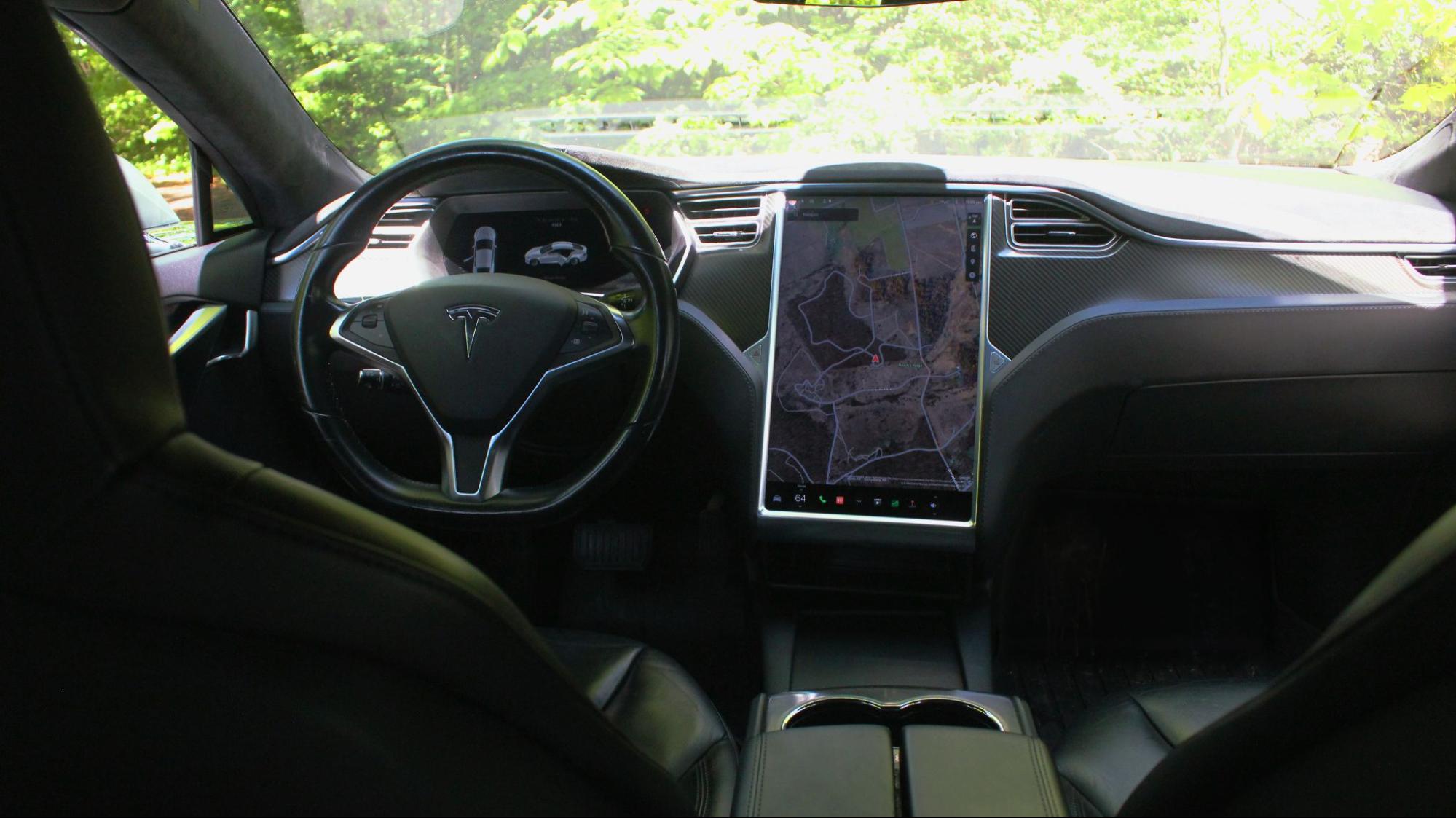 Tesla Reviews photo