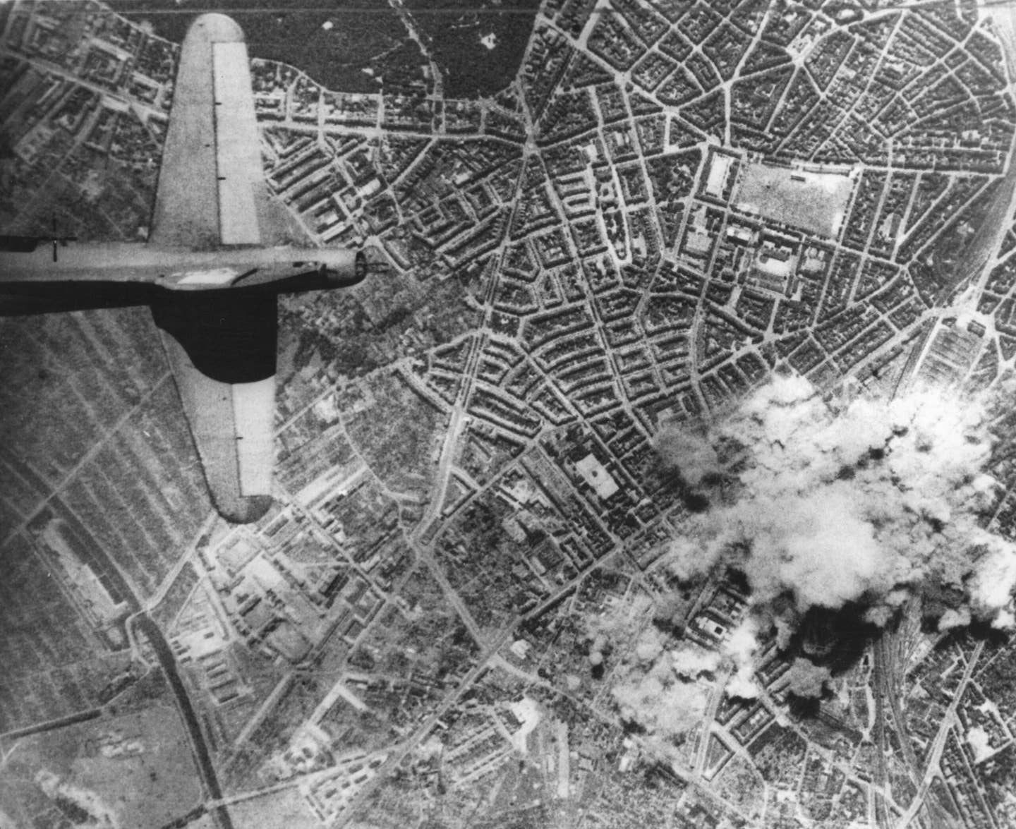 An aerial view of Hamburg as seen from a formation of USAAF B-17 Flying Fortress bombers during a daylight raid. <em>Photo by SSPL/Getty Images</em>