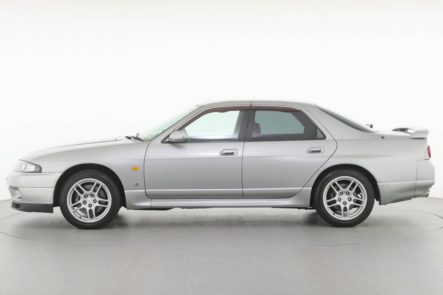 1998 Nissan Skyline GT-R Autech 40th Anniversary Sedan