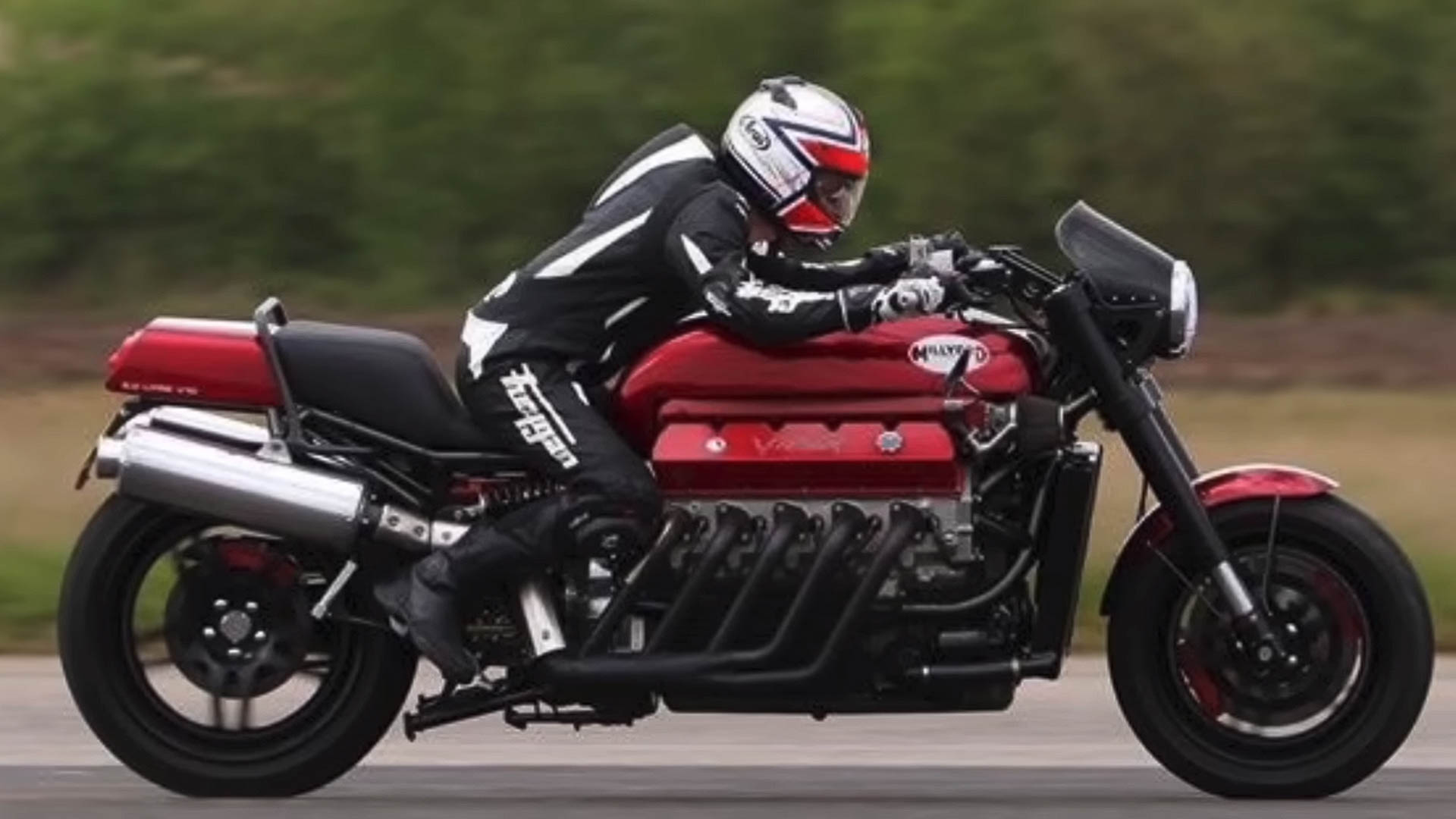 That 500-HP Viper V10 Motorcycle Just Set a New Speed Record