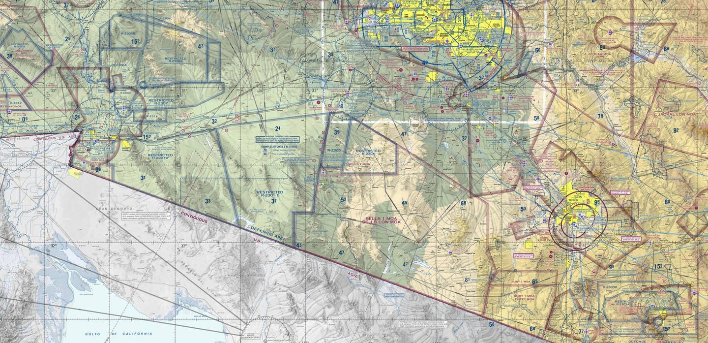 A VFR map of southwestern Arizona that also various Special Use Airspace (SUA) zones. <em>VFRmap.com</em>