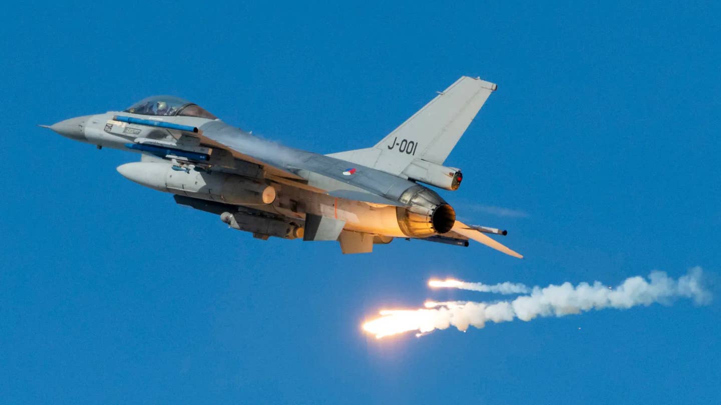 A Royal Netherlands Air Force F-16, of the kind that will soon be headed to Romania to train Ukrainian pilots and maintainers. <em>Royal Netherlands Air Force</em>