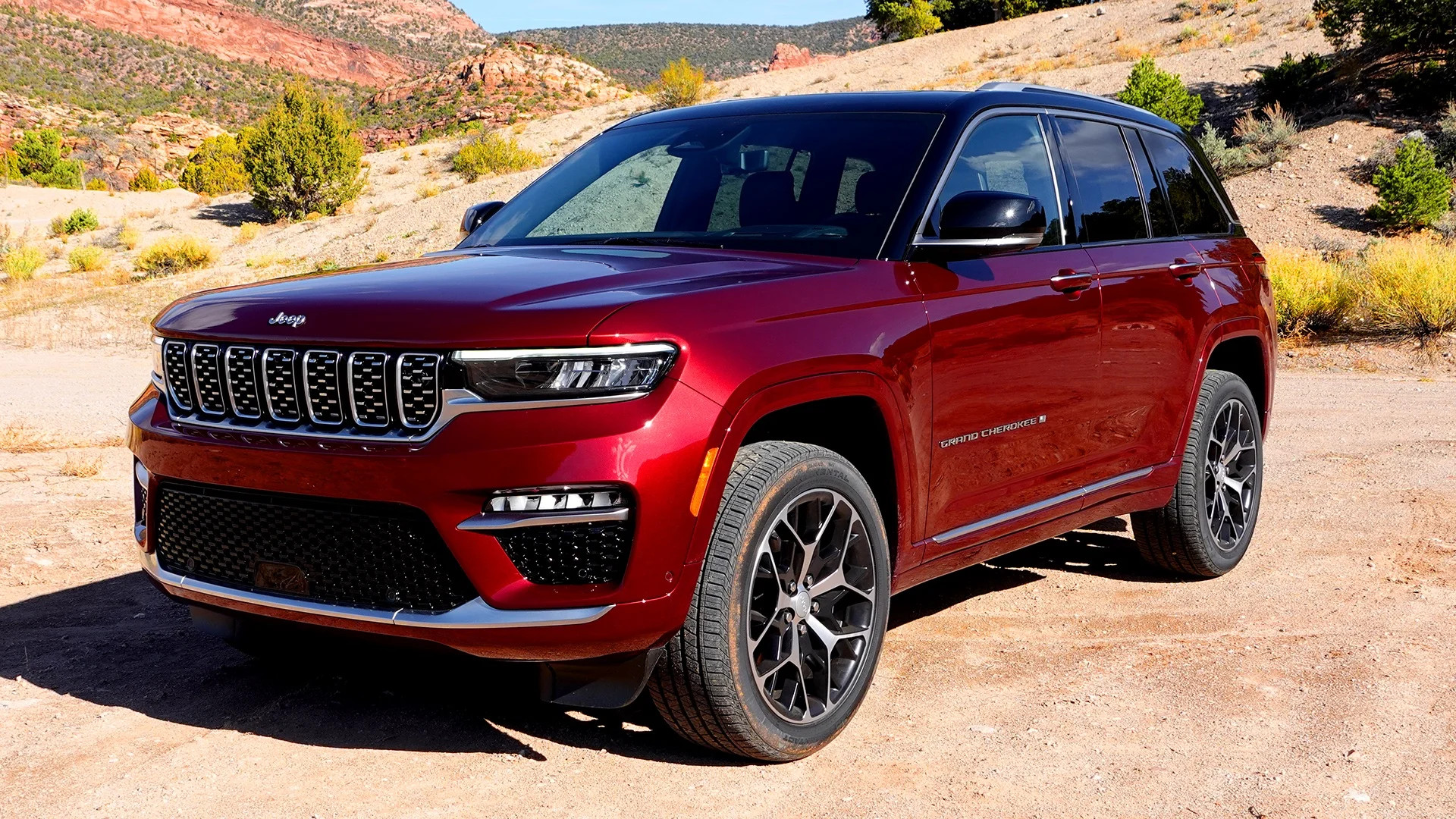 Jeep Slammed With Recall of 340,000 SUVs Due to Software Issues