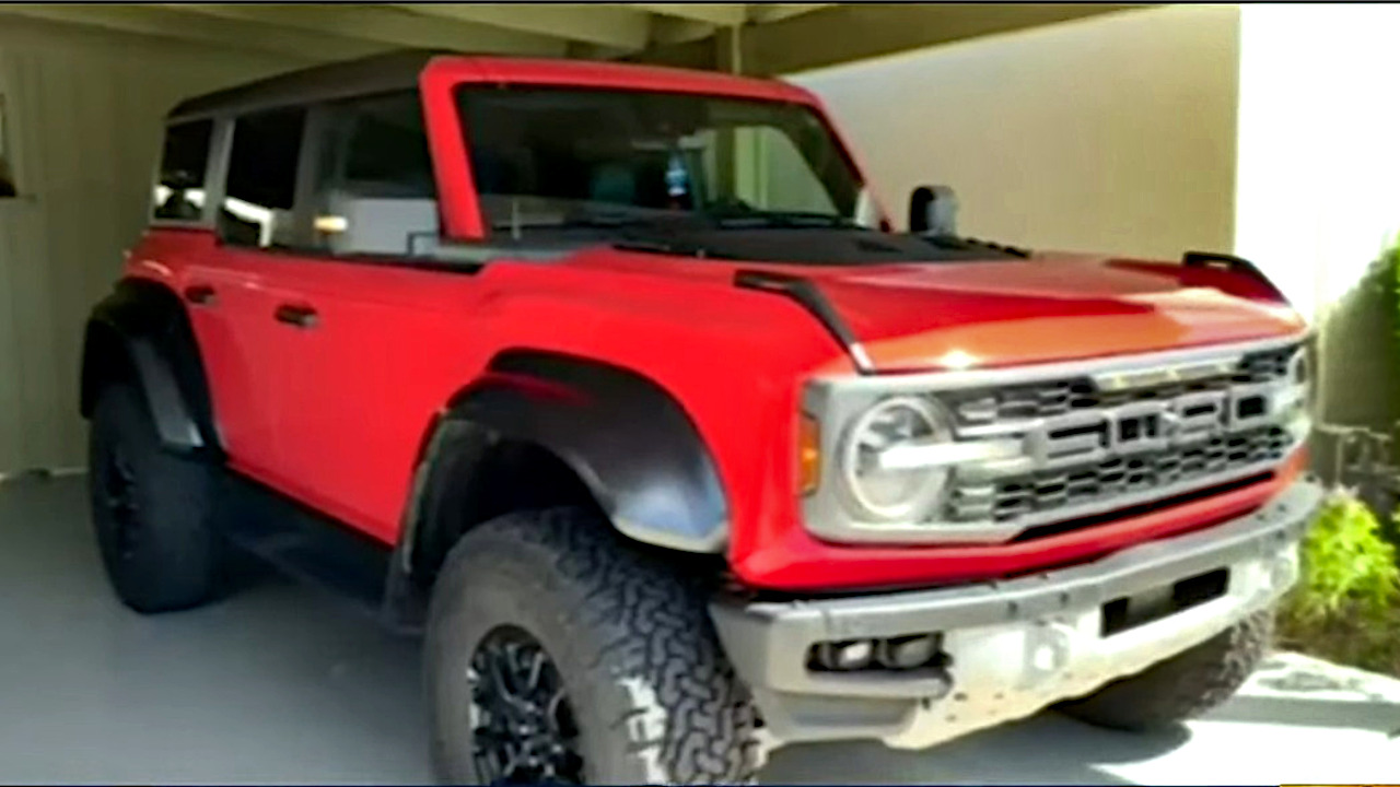 Ford Bronco Stolen From Factory Lot Leaves Craigslist Buyer Out $75,000 - Vimarsana News