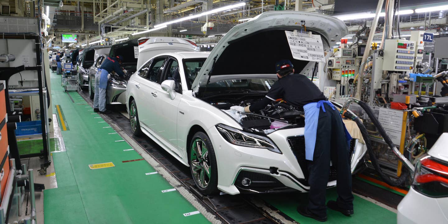 Computer Glitch Shuts Down 14 Toyota Factories in Japan