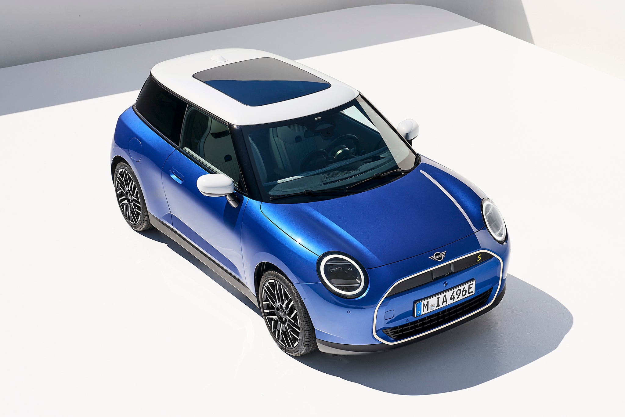 MINI cars redesigned with 'purified' yet more individualized makeover