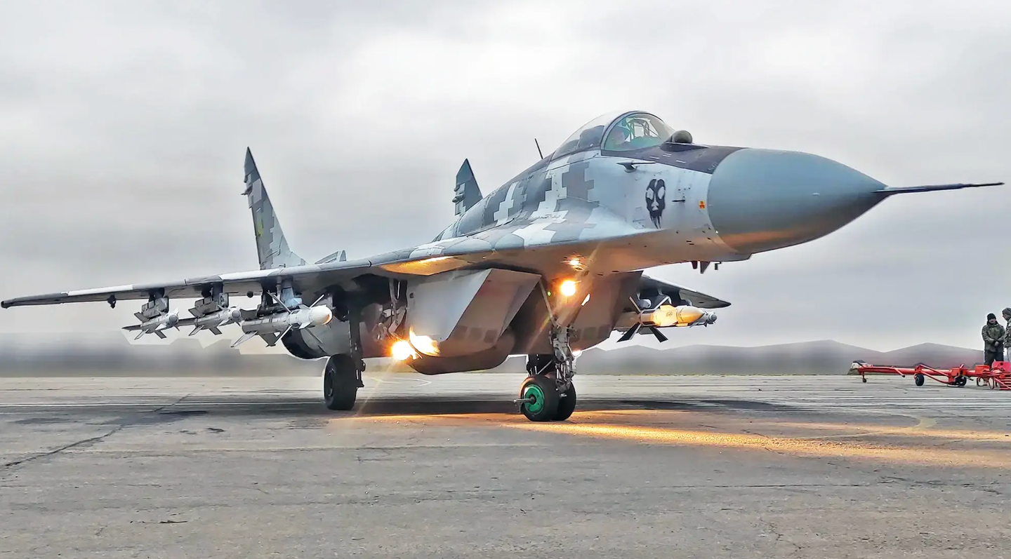 A Ukrainian MiG-29 with R-73 missiles carried on the four outermost underwing stations. <em>Ukrainian Air Force</em>