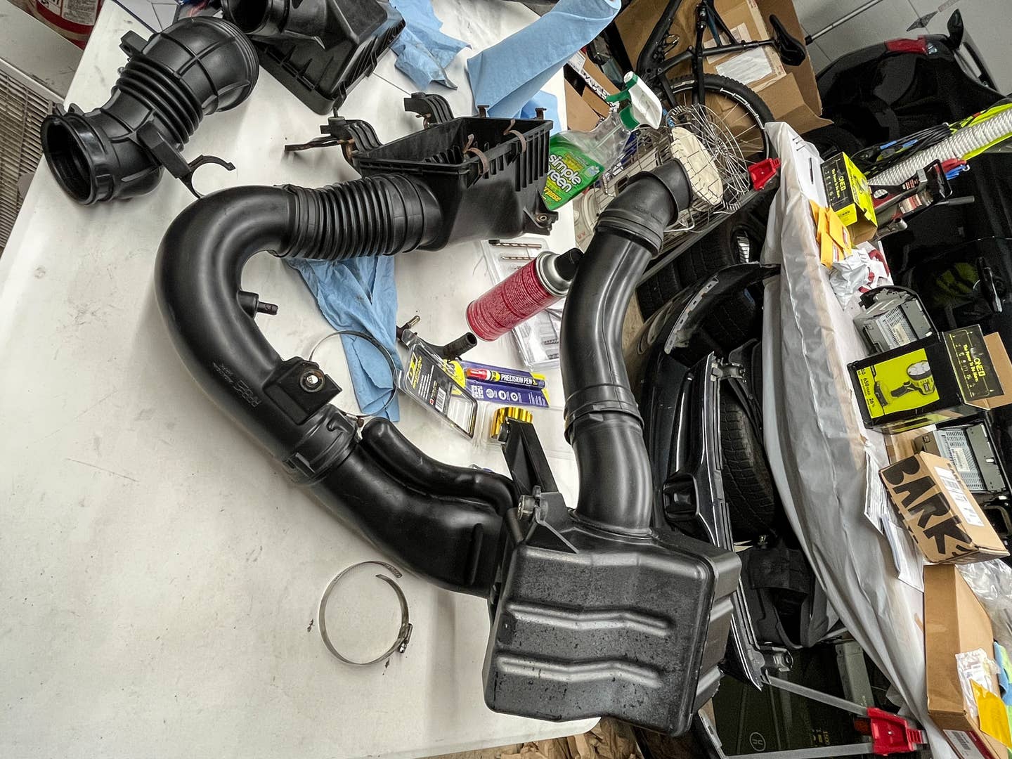 Here's a cool opportunity to see the entire eighth-gen Civic Si (K20Z3 engine)'s stock intake plumbing outside the car. There's a lot to it! <em>Andrew P. Collins</em>