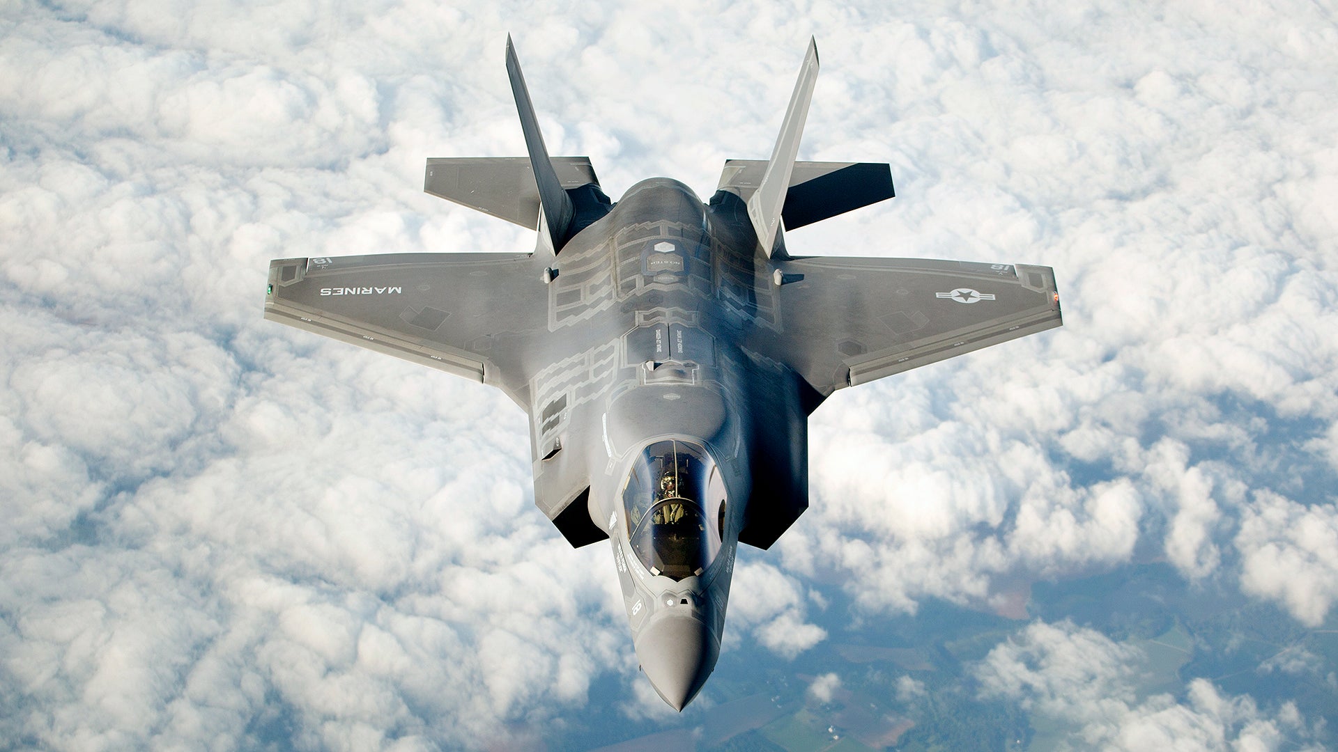 A strange situation is unfolding in South Carolina. An F-35B pilot ejected from their aircraft today around 2:00 PM local time in an area north of Joi
