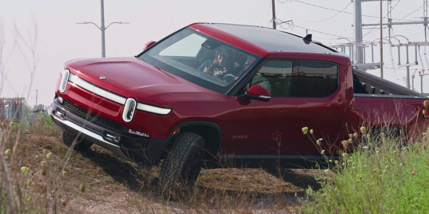 Rivian R1T With 410-Mile Range Arrives With Huge New ‘Max Pack’ Battery