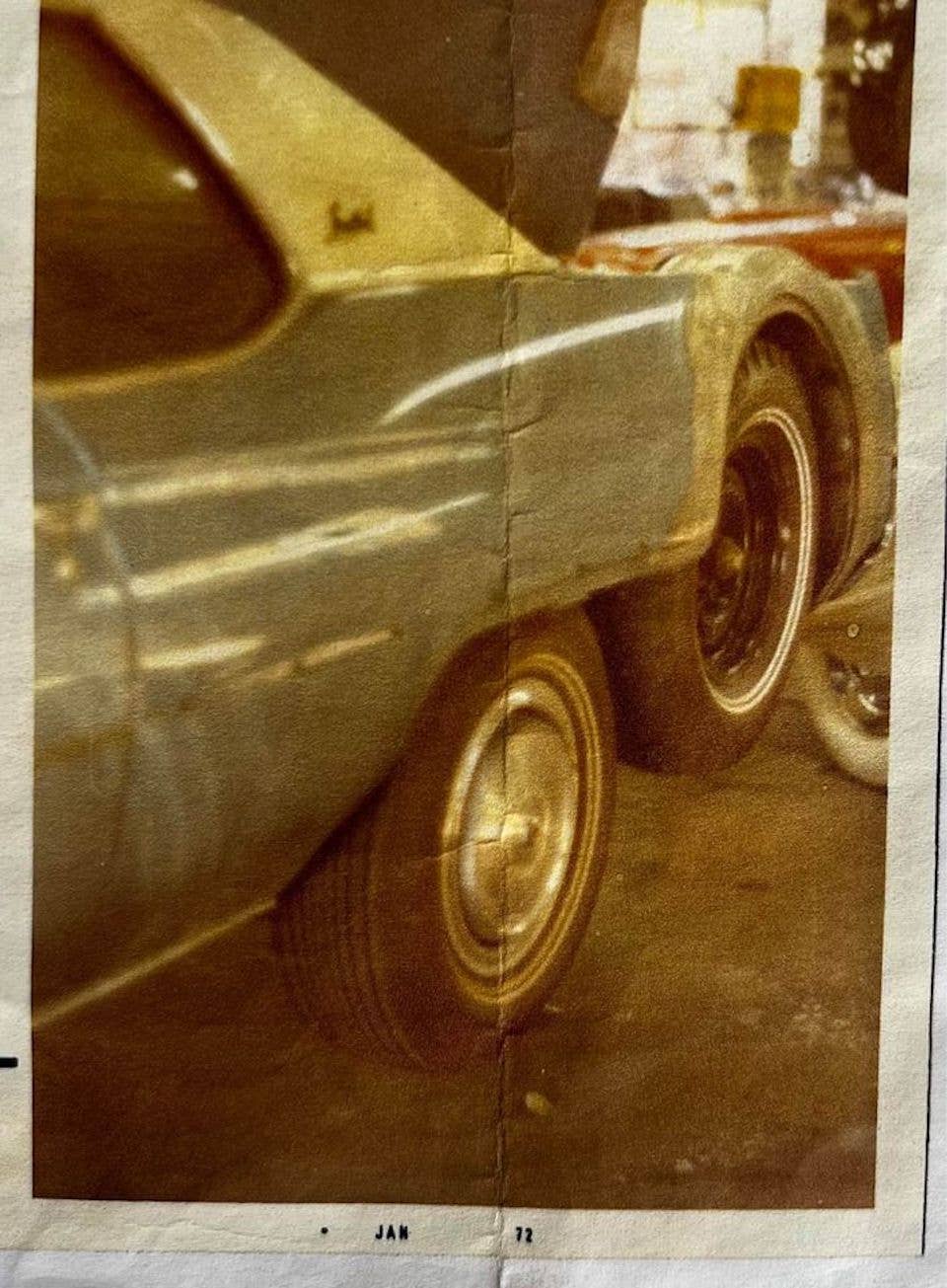 Leden 1972 datovaná fotografie třetí nápravy Buicku