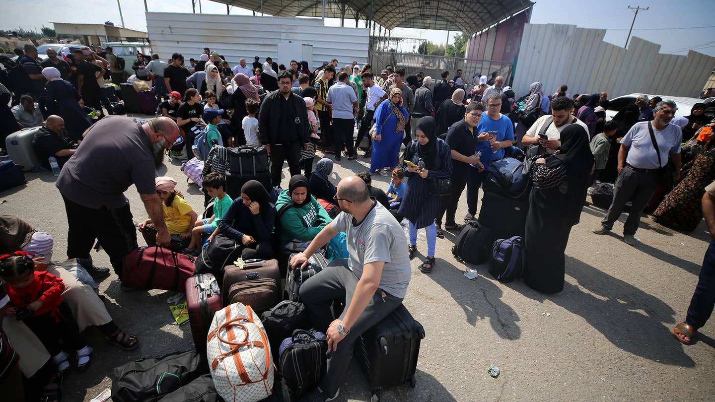 Snahy získat pomoc pro Gazu přes přechod Rafah zůstávají pozastaveny.