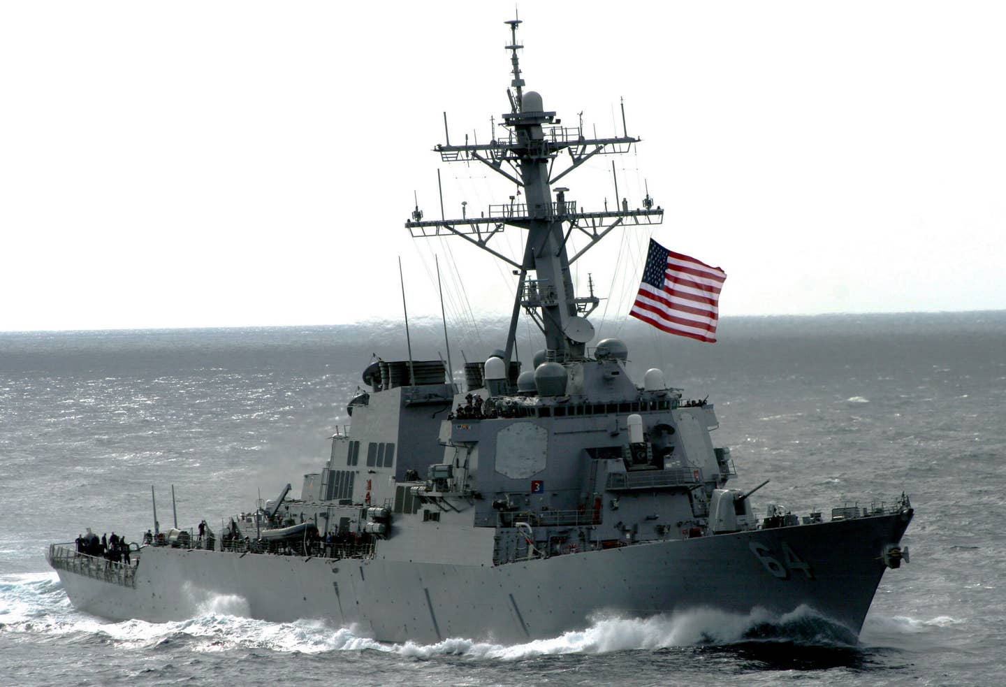 USS <em>Carney</em> underway.  (U.S. Navy photo by Journalist Seaman Apprentice Charles A. Ordoqui
