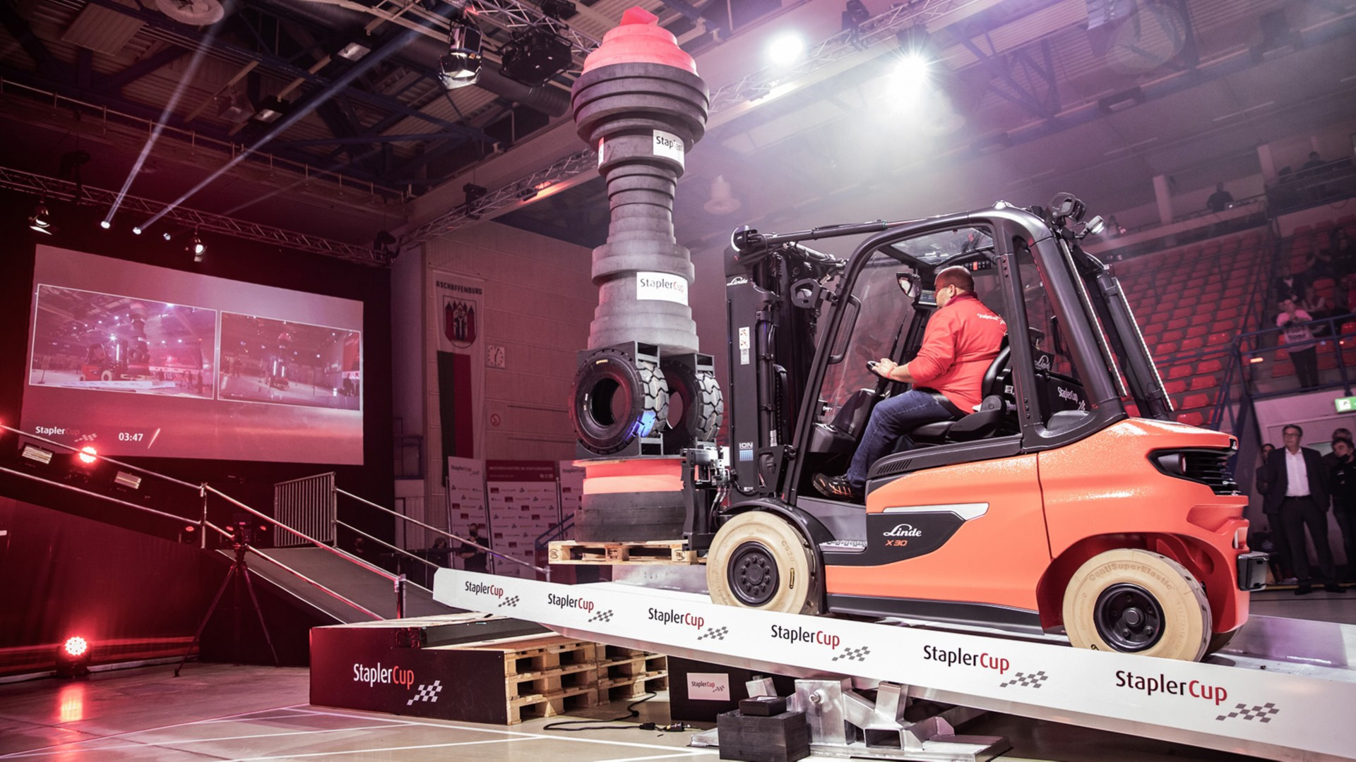 Germany’s Forklift Obstacle Course Championship Needs to Be an Olympic Sport