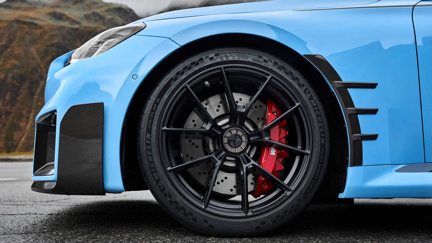 BMW’s $13,000 Center-Lock Wheels Don’t Come With Tools, Aren’t Sold in the US