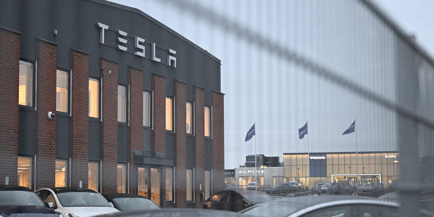 Tesla Sues Sweden as Strikes and Labor Disputes Block New Car Deliveries