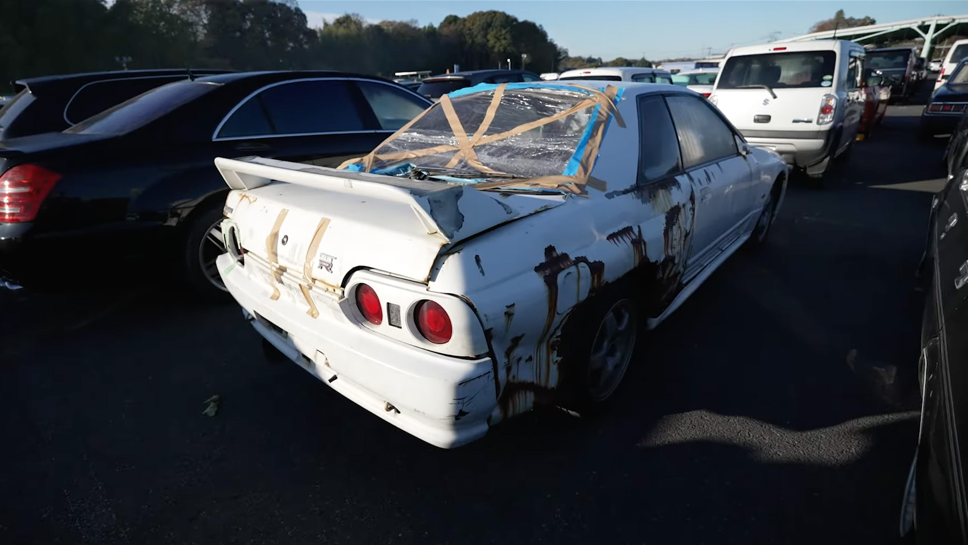 This Is Probably the Worst R32 Nissan Skyline GT-R You Can Buy, and It’s Not Cheap