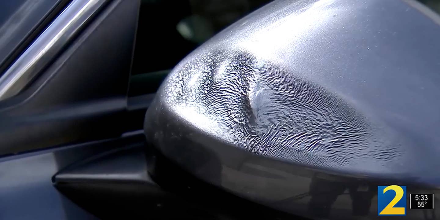 This 2022 Honda Civic Is Melting, and the Owner Blames It on the Sun