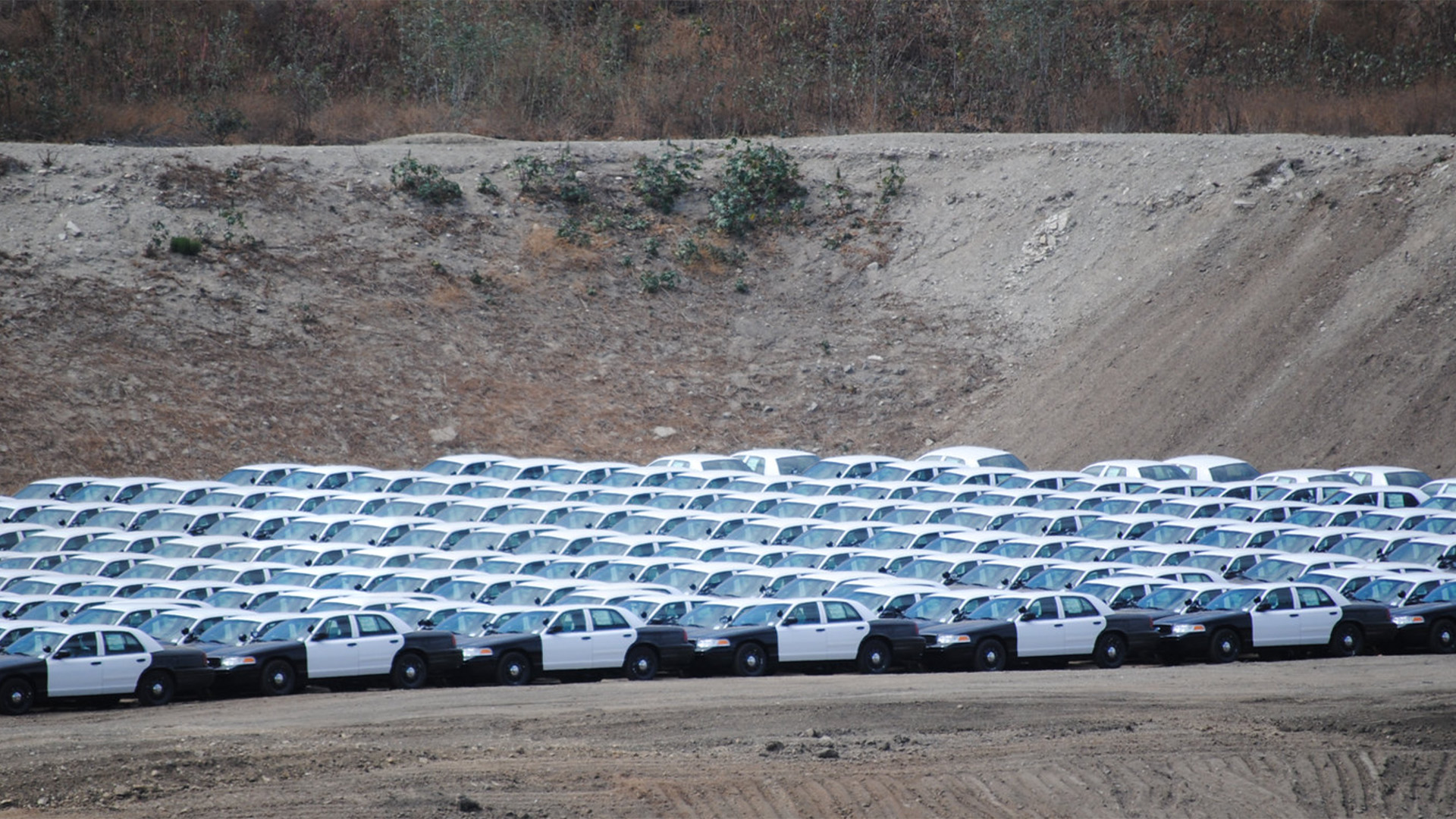 LA Sheriff Still Has 429 Ford Crown Victorias in Service Because It Stockpiled Them