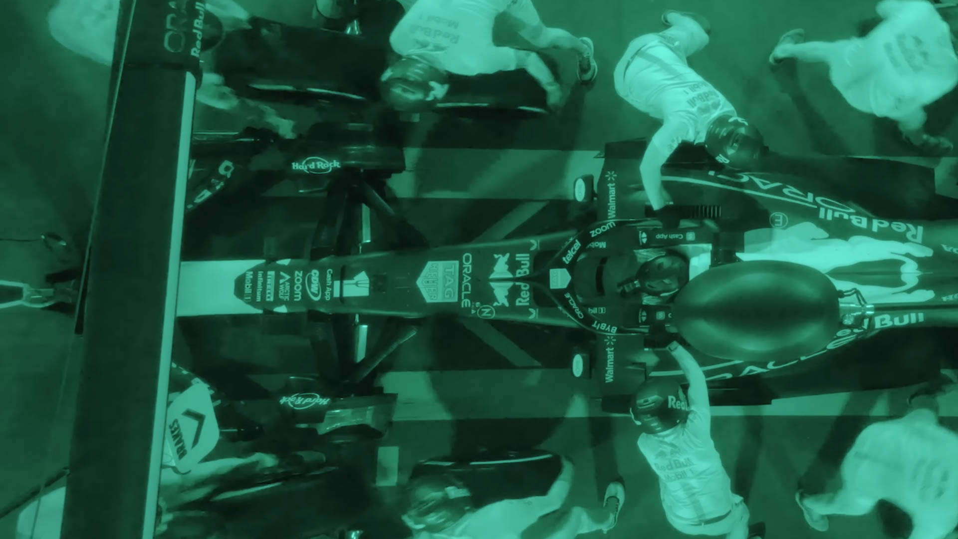 Watch Red Bull F1 Pull Off a 2.8-Second Pit Stop In the Dark