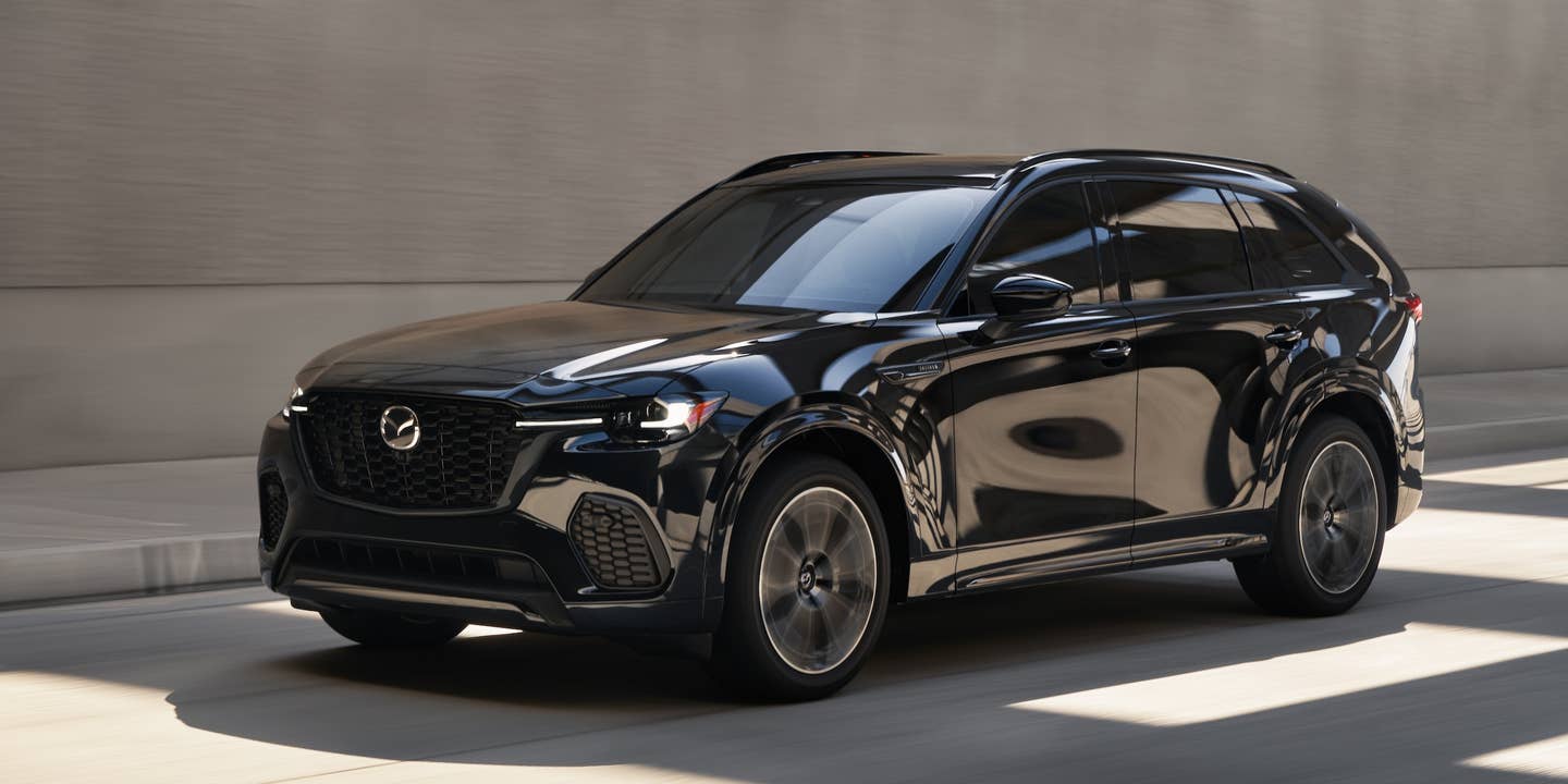 The 2025 Mazda CX-70 Is a Sharp-Looking Two-Row CX-90