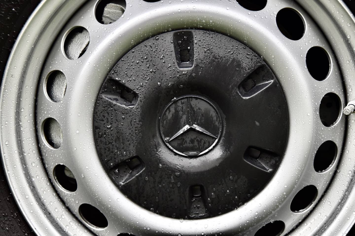2024 Mercedes-Benz eSprinter steel wheel