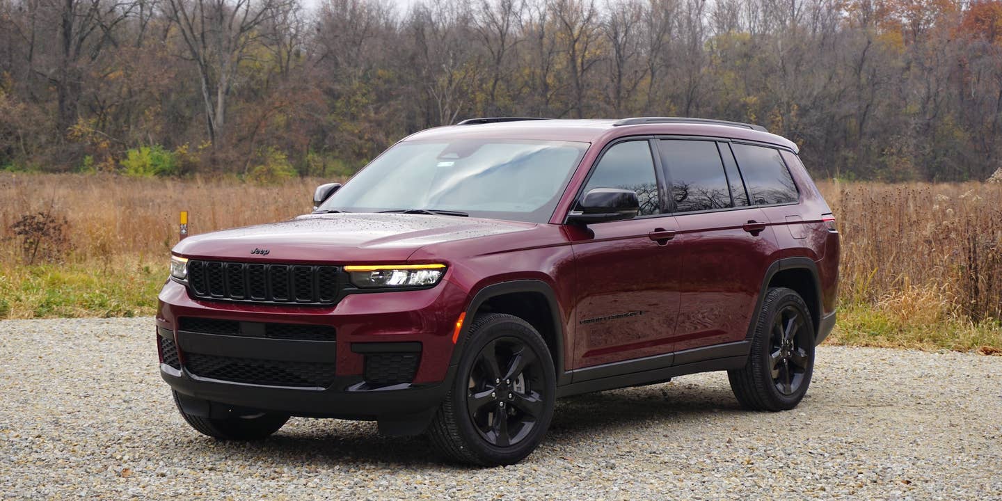 2023 Jeep Grand Cherokee Pros and Cons: A Spacious but Unremarkable 3-Row SUV