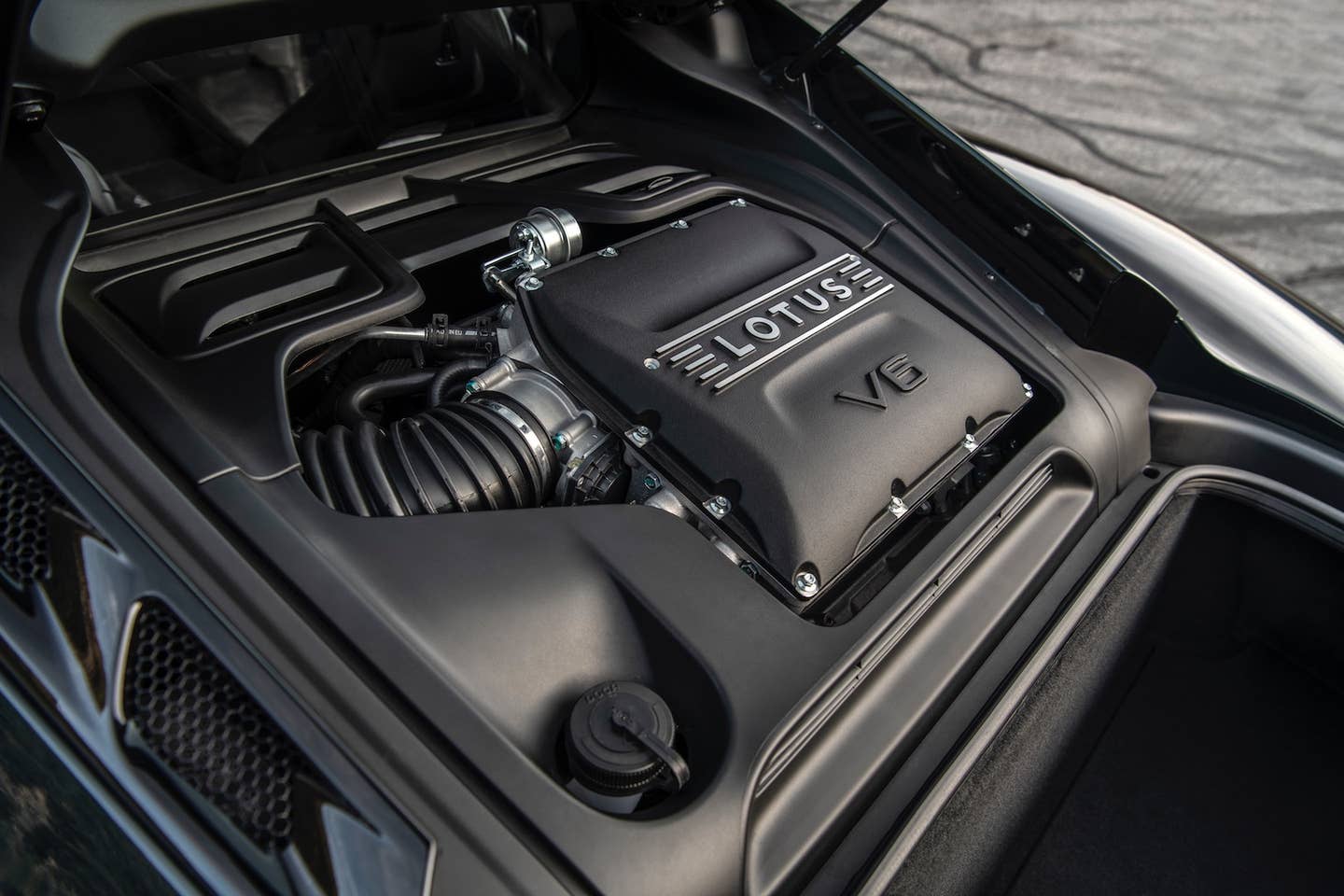 Lotus Emira V6 engine