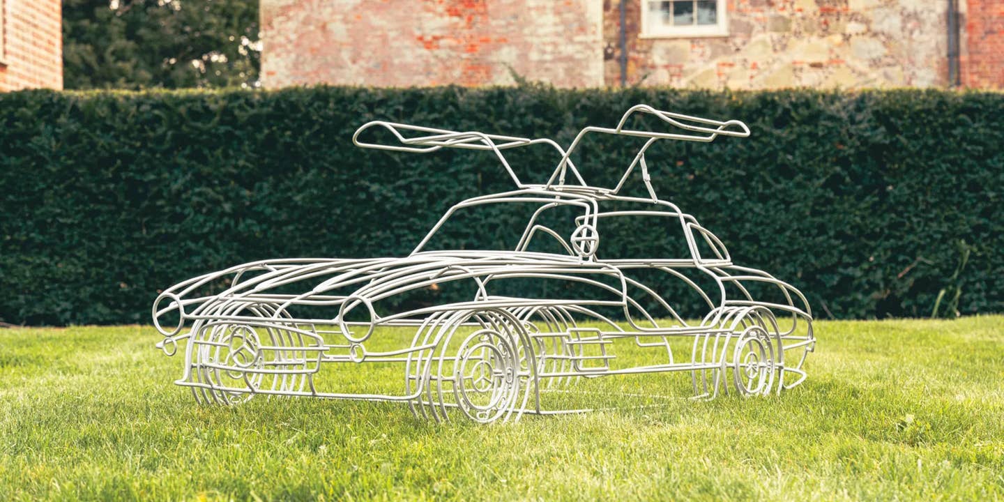 This Mercedes 300SL Gullwing Wire Sculpture With Working Doors Is the Greatest Lawn Ornament