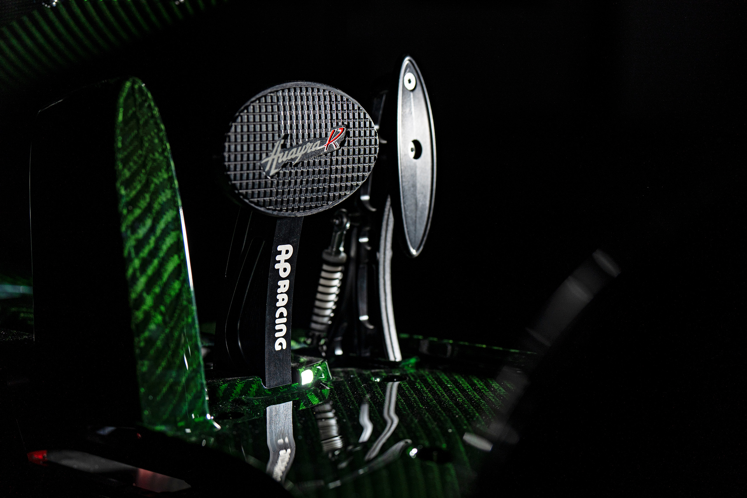 Pagani’s Huayra R Sim Rig Is the Most Expensive Way to Lose to Max ...